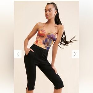 FRENCHMAUVE Renzo Cropped Capri Pants - NWT